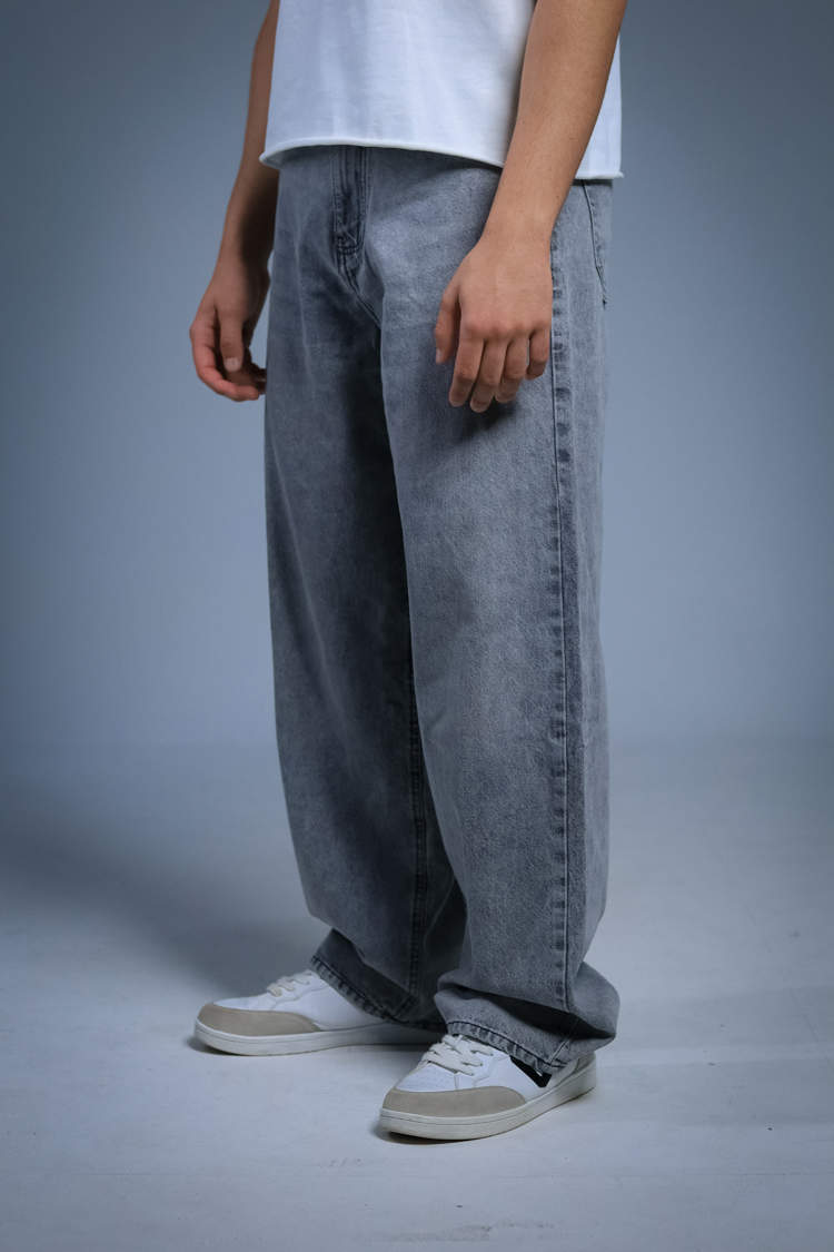 REAL BAGGY IN LIGHT GRAY
